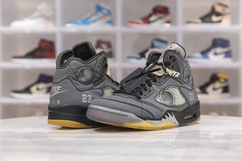 OFF-WHITE x Air Jordan 5 Retro SP 'Muslin'