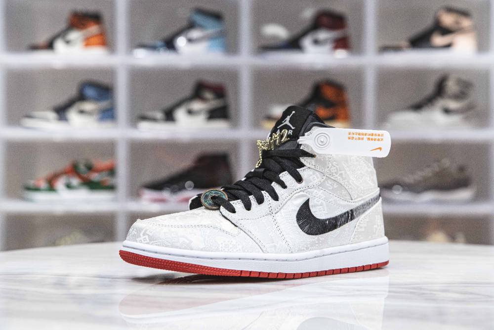 CLOT x Air Jordan 1 Mid 'Fearless'