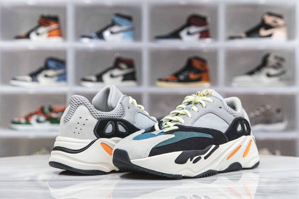 Yeezy Boost 700 'Wave Runner'