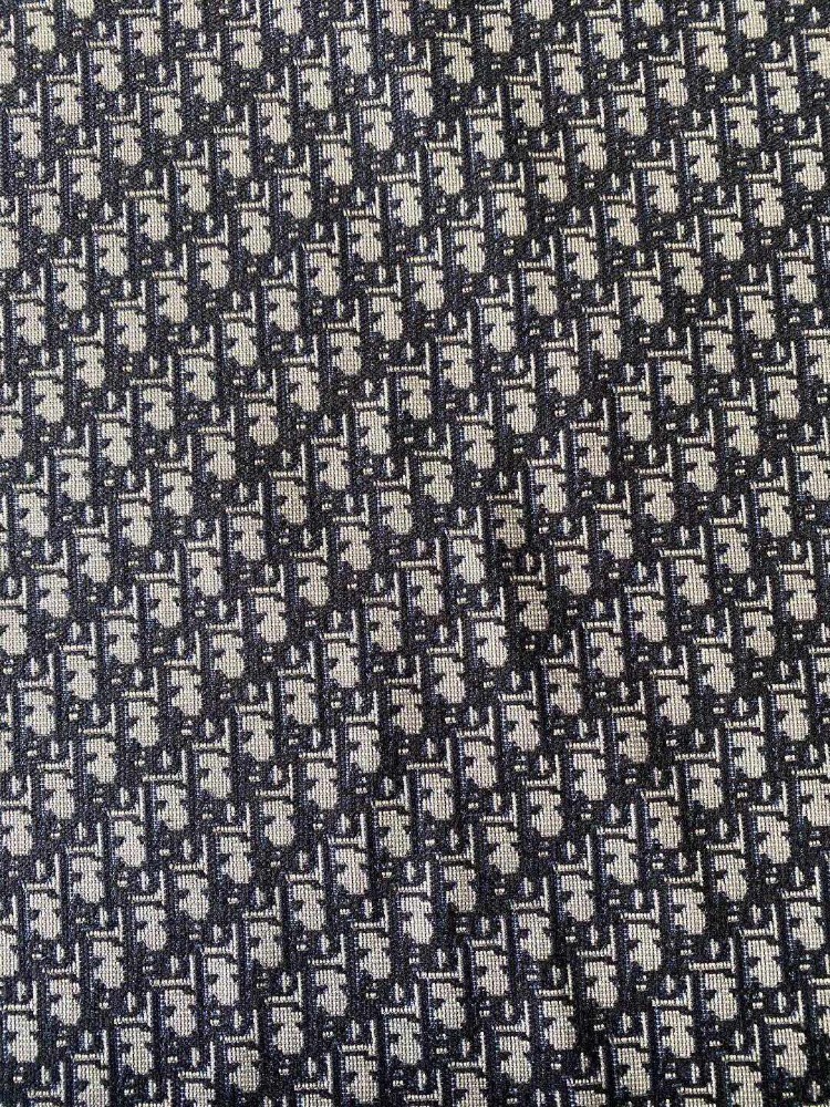 AJ1 Dior 到一批材料 还是不行 再调一次 过两天会有结果 就等这块修正后的钩子材料